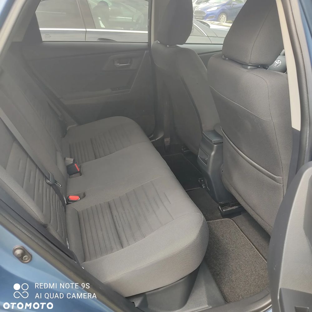 Toyota Auris - 15
