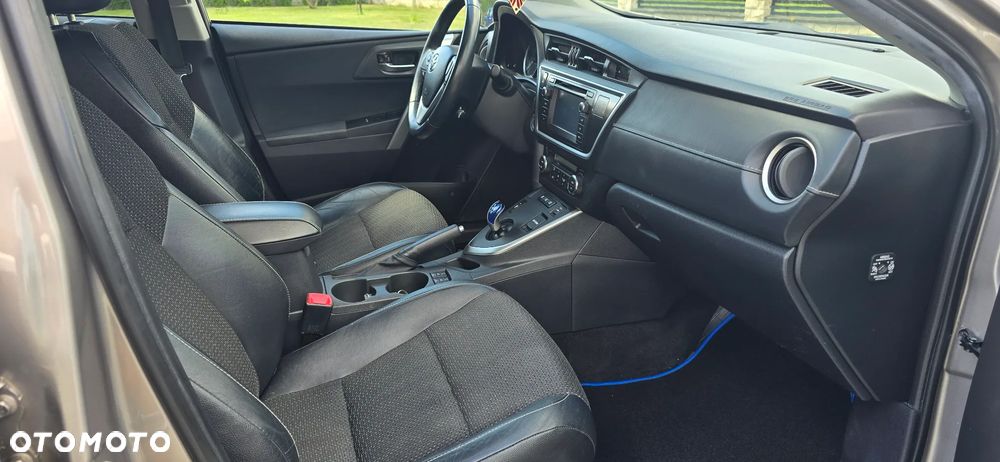 Toyota Auris 1.8 HSD Luna - 20
