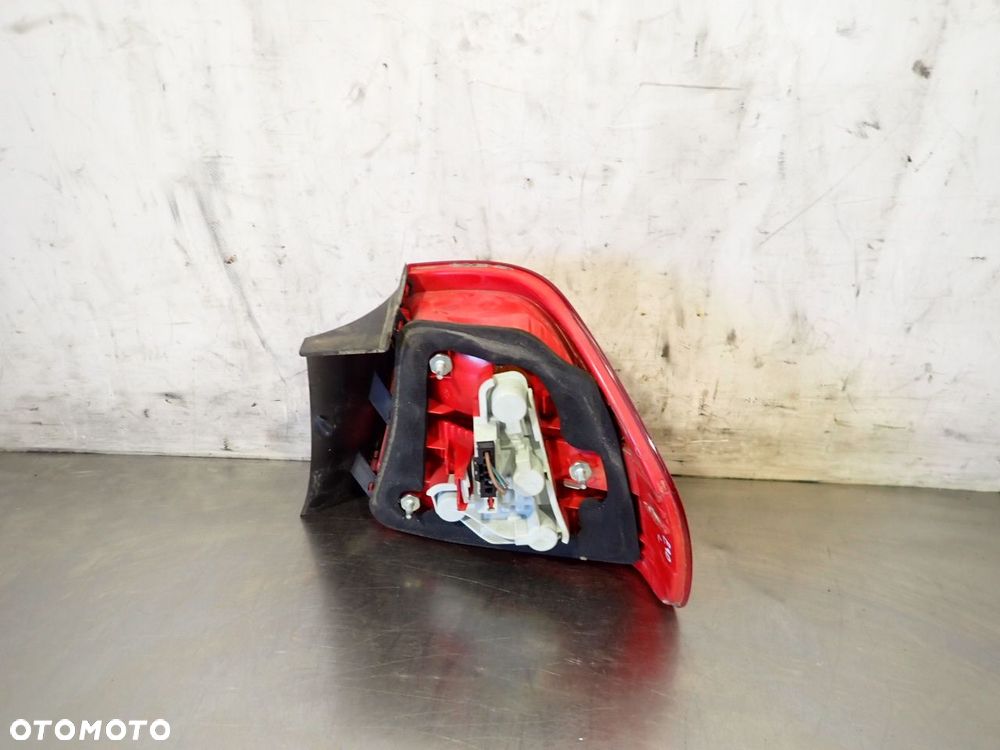 LAMPA LEWA TYLNA BMW E90 6937457 - 4