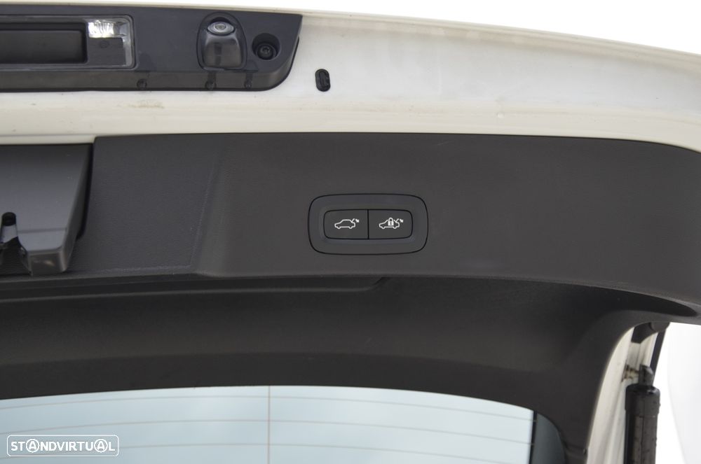 Volvo XC 40 2.0 B3 Core - 6