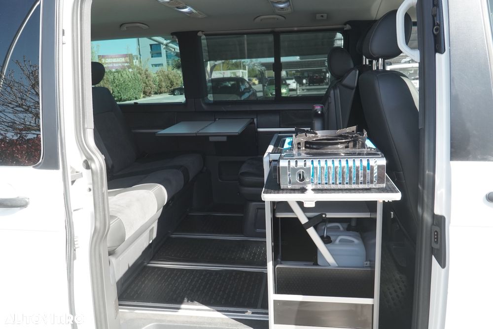 Volkswagen Multivan - 24