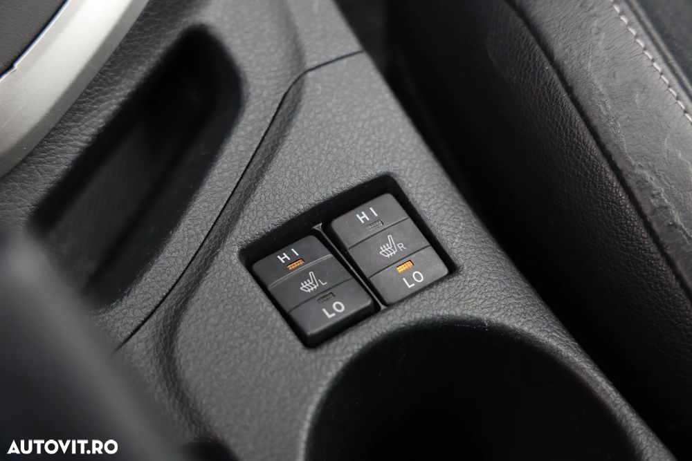 Toyota Auris - 22