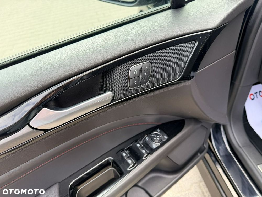 Ford Mondeo - 20