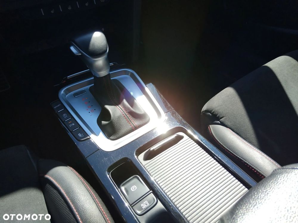 Kia ProCeed 1.6 T-GDI GT DCT - 17