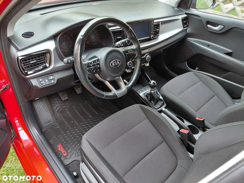 Kia Rio - 26