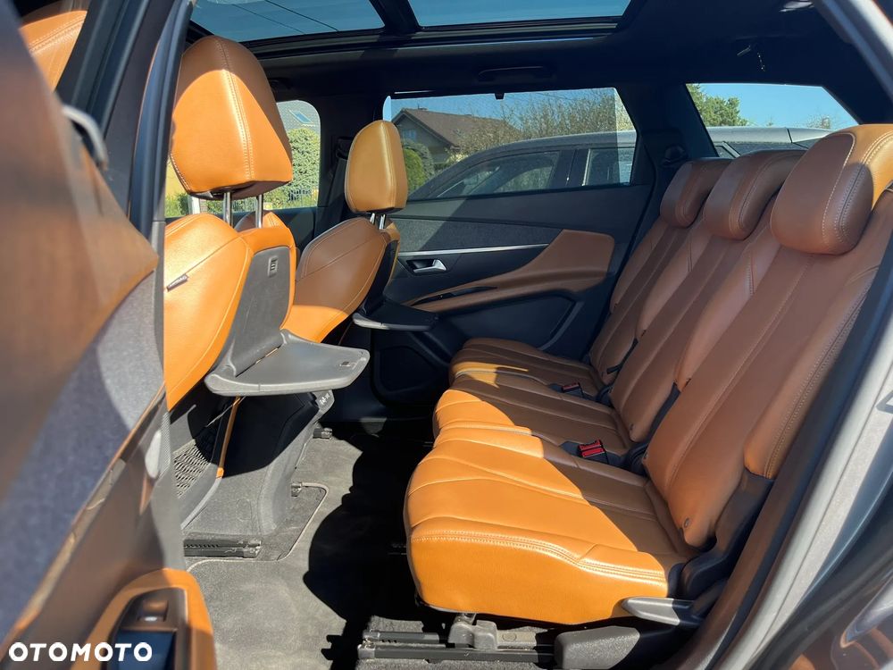 Peugeot 5008 - 19