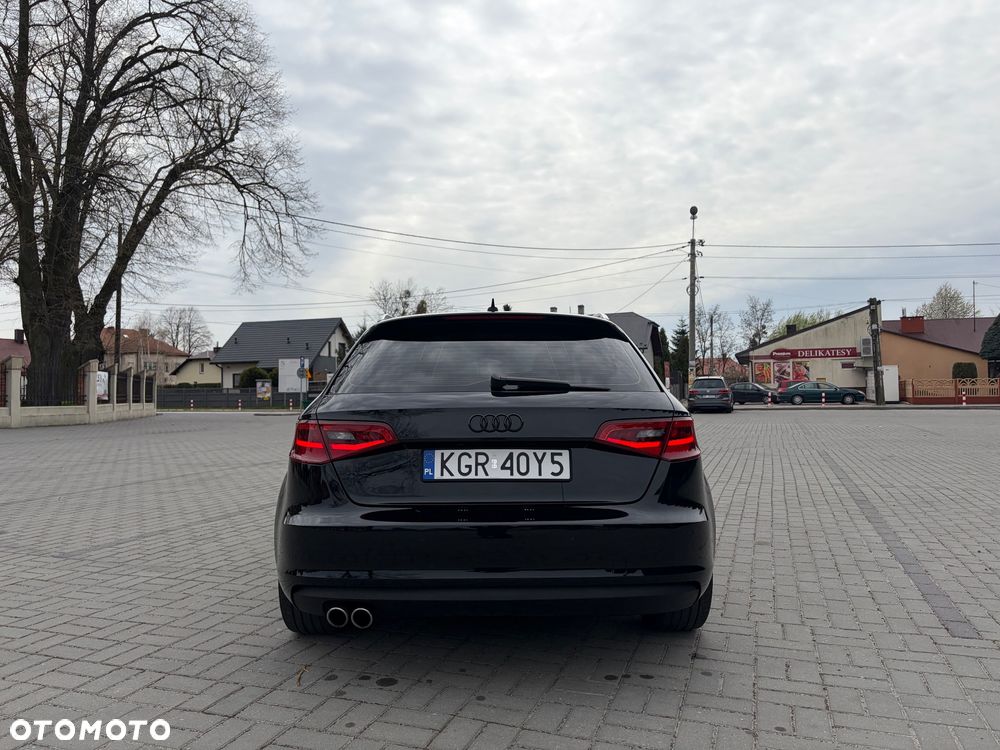 Audi A3 Sportback 2.0 TDI S tronic - 4