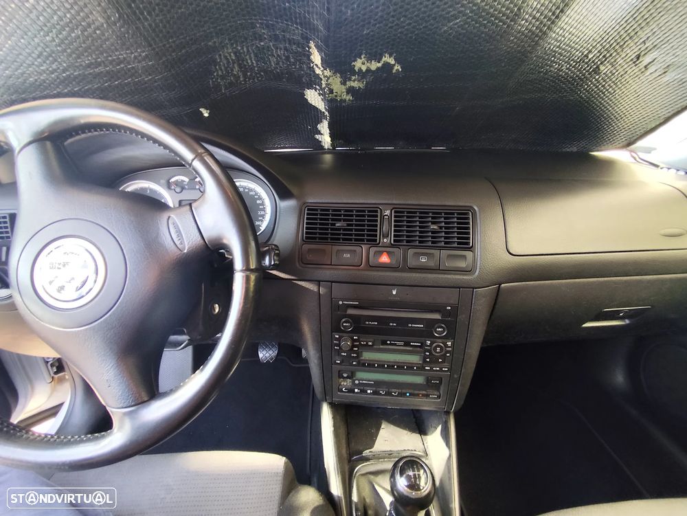 VW Golf Variant - 6