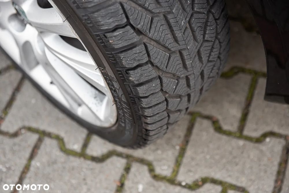 Skoda Octavia Combi 2.0 TDI CR DPF RS - 30