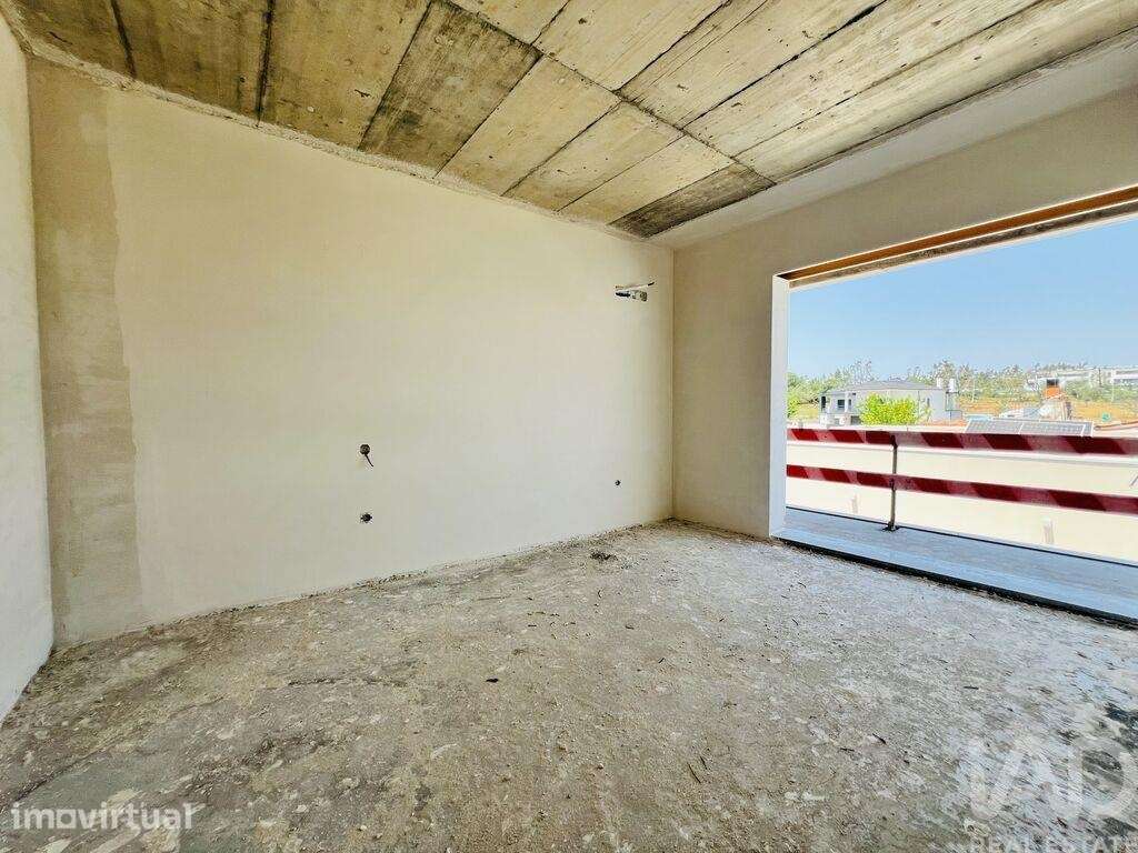Apartamento T4 em Parceiros e Azoia de 209,00 m2 - Grande imagem: 5/30