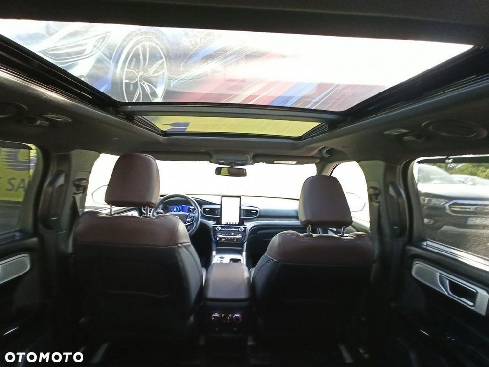 Ford Explorer - 17