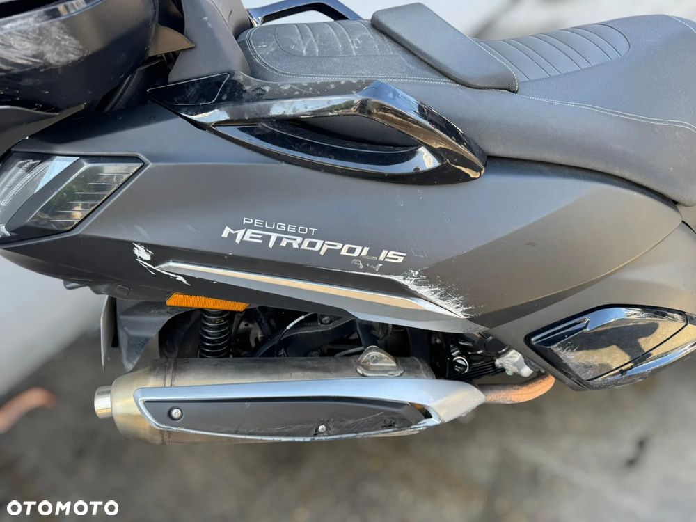 Peugeot Metropolis - 10