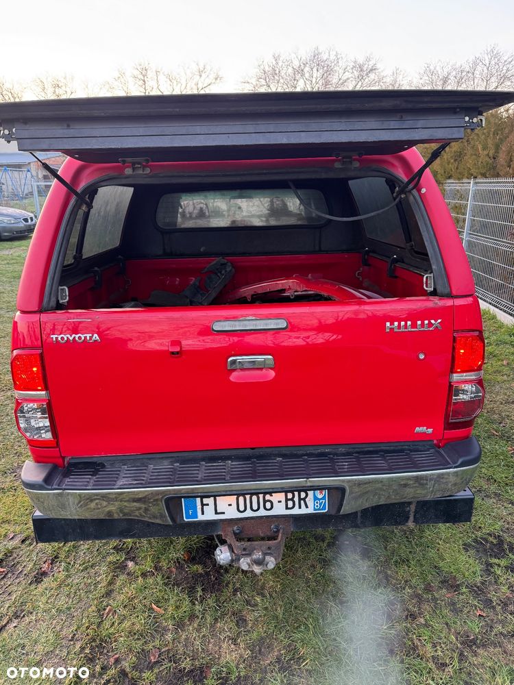 Toyota Hilux 4x4 Double Cab Life - 14