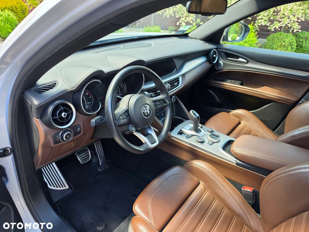 Alfa Romeo Stelvio 2.0 Turbo Veloce Q4 - 7