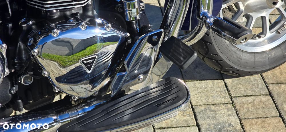 Triumph America - 27