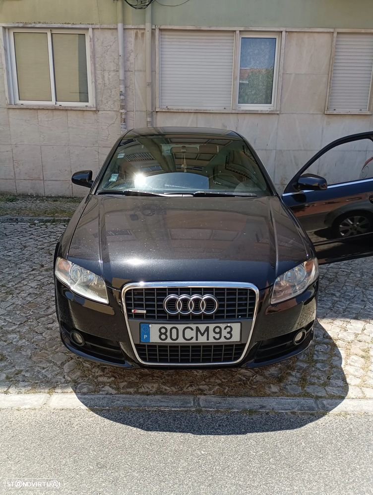 Audi A4 2.0 TDI S-line - 1