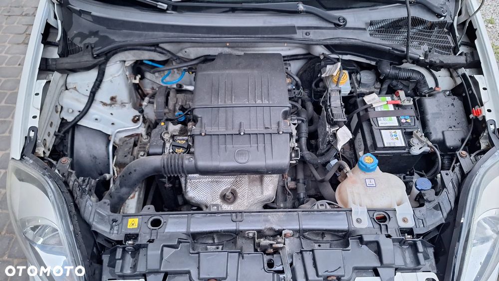 Fiat Punto Evo 1.2 8V Street - 23