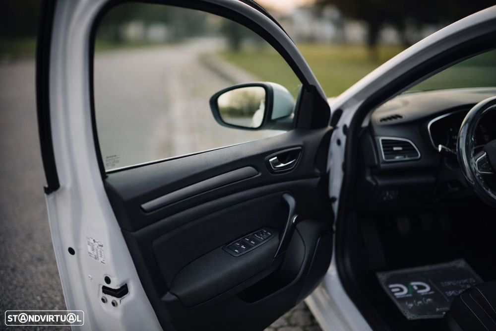 Renault Mégane BLUE dCi 115 BUSINESS EDITION - 9