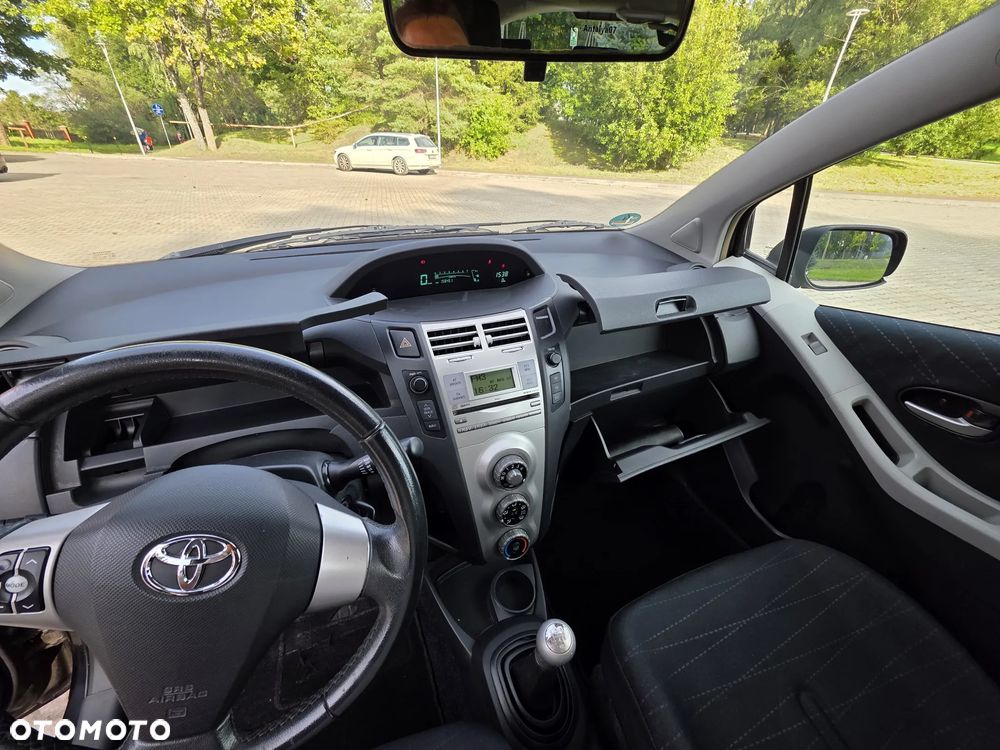 Toyota Yaris 1.3 Luna - 10