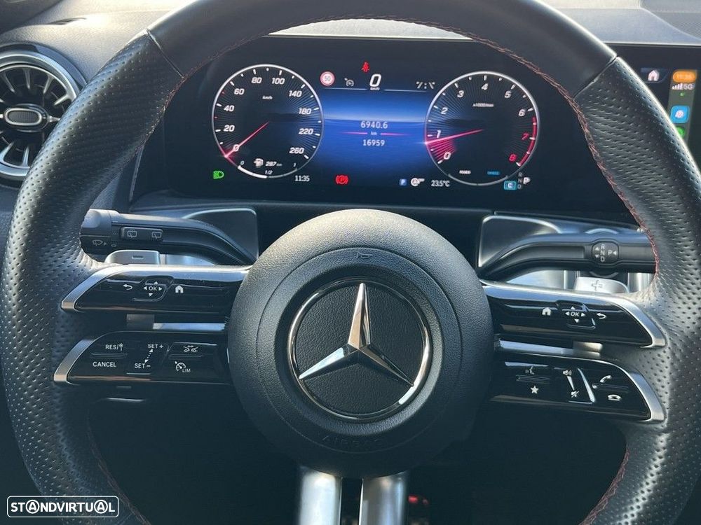 Mercedes-Benz GLB 200 AMG Line - 9