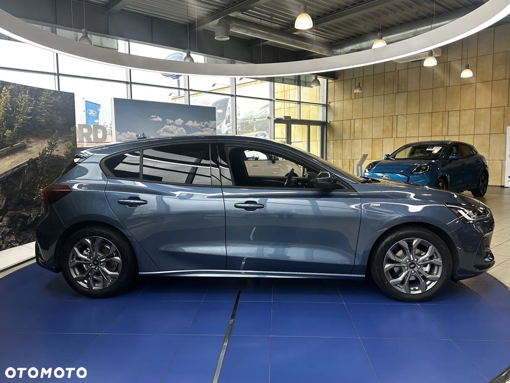 Ford Focus 1.0 EcoBoost mHEV ST-Line X - 2