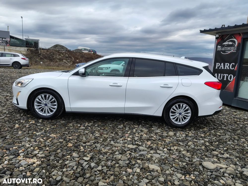 Ford Focus 1.5 EcoBlue Start-Stopp-System TITANIUM - 4