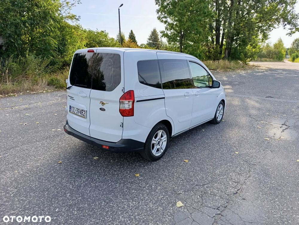 Ford Transit Courier - 7