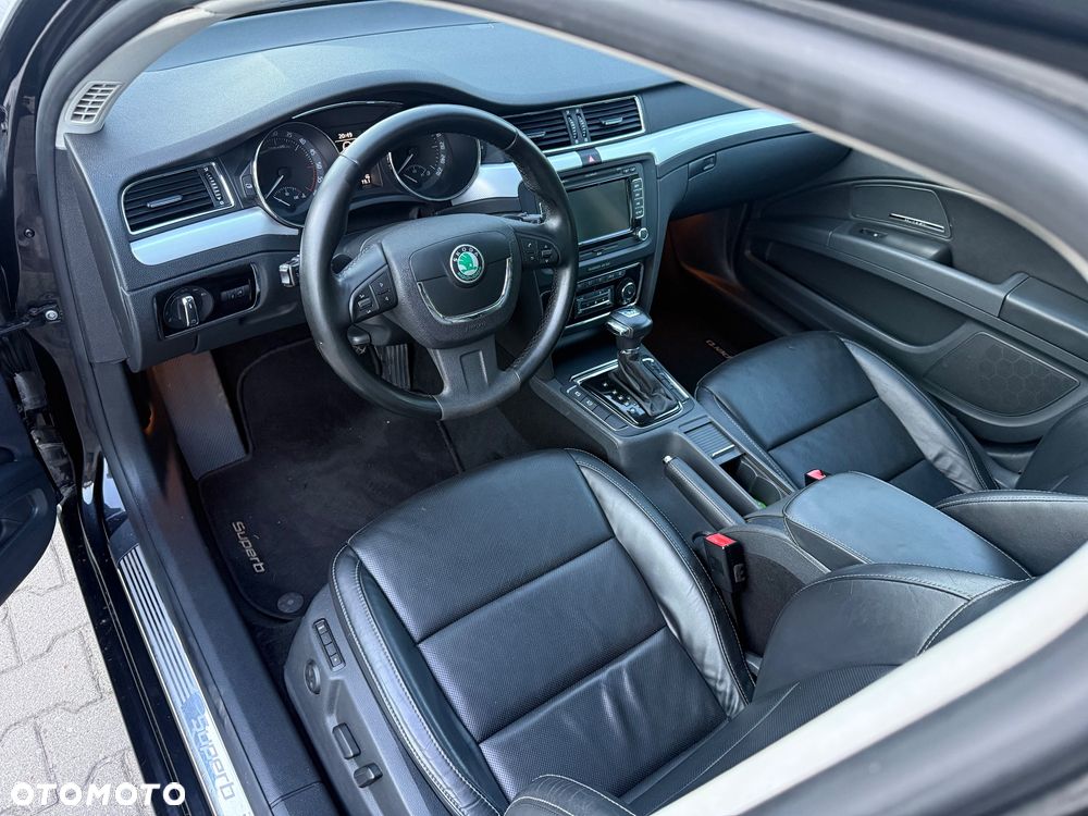 Skoda Superb 2.0 TDI DSG Exclusive - 10