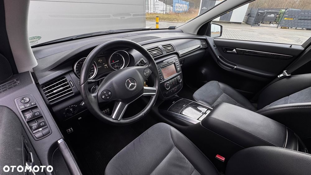 Mercedes-Benz Klasa R 300 CDI 7G-TRONIC DPF BlueEFFICIENCY Grand Edition - 30