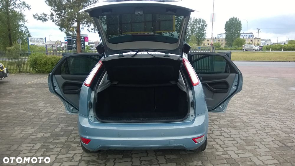 Ford Focus 1.6 FX - 17