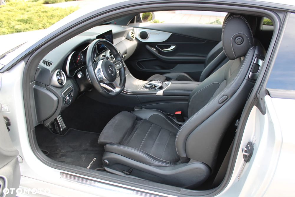 Mercedes-Benz Klasa C 200 9G-TRONIC AMG Line - 11
