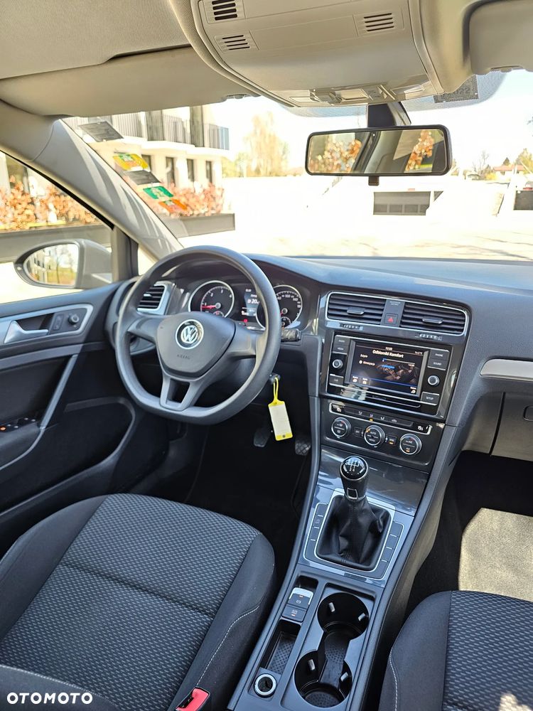 Volkswagen Golf 1.6 TDI BMT Comfortline - 19