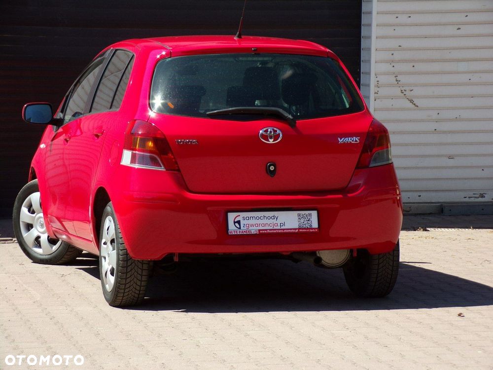 Toyota Yaris - 15