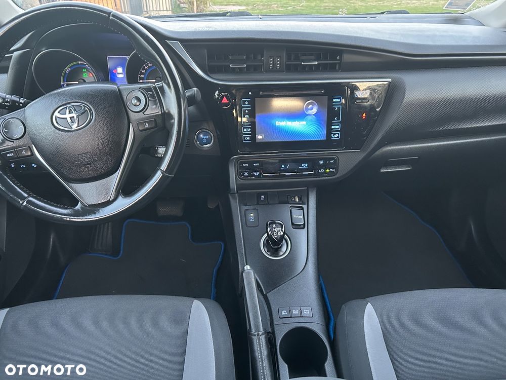 Toyota Auris - 8