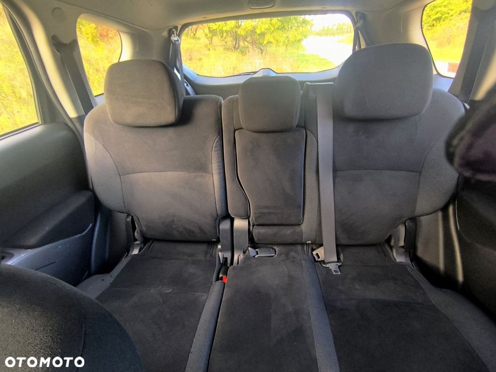 Mitsubishi Outlander - 16