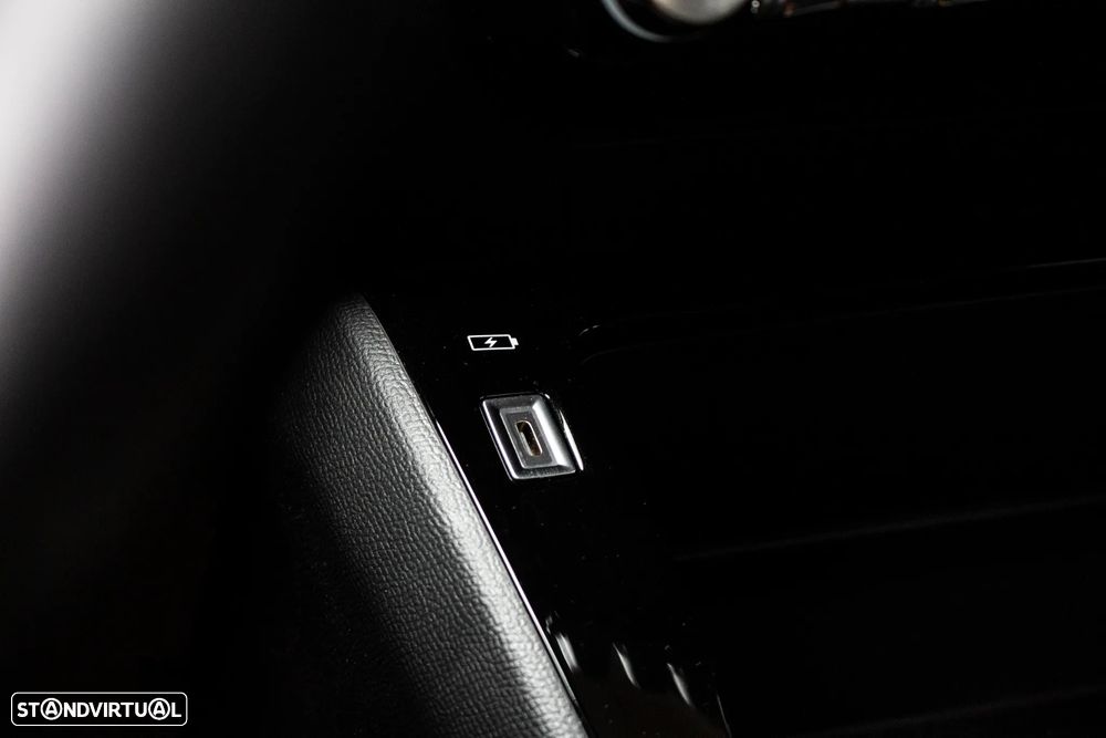 Peugeot e-208 Active Pack - 24