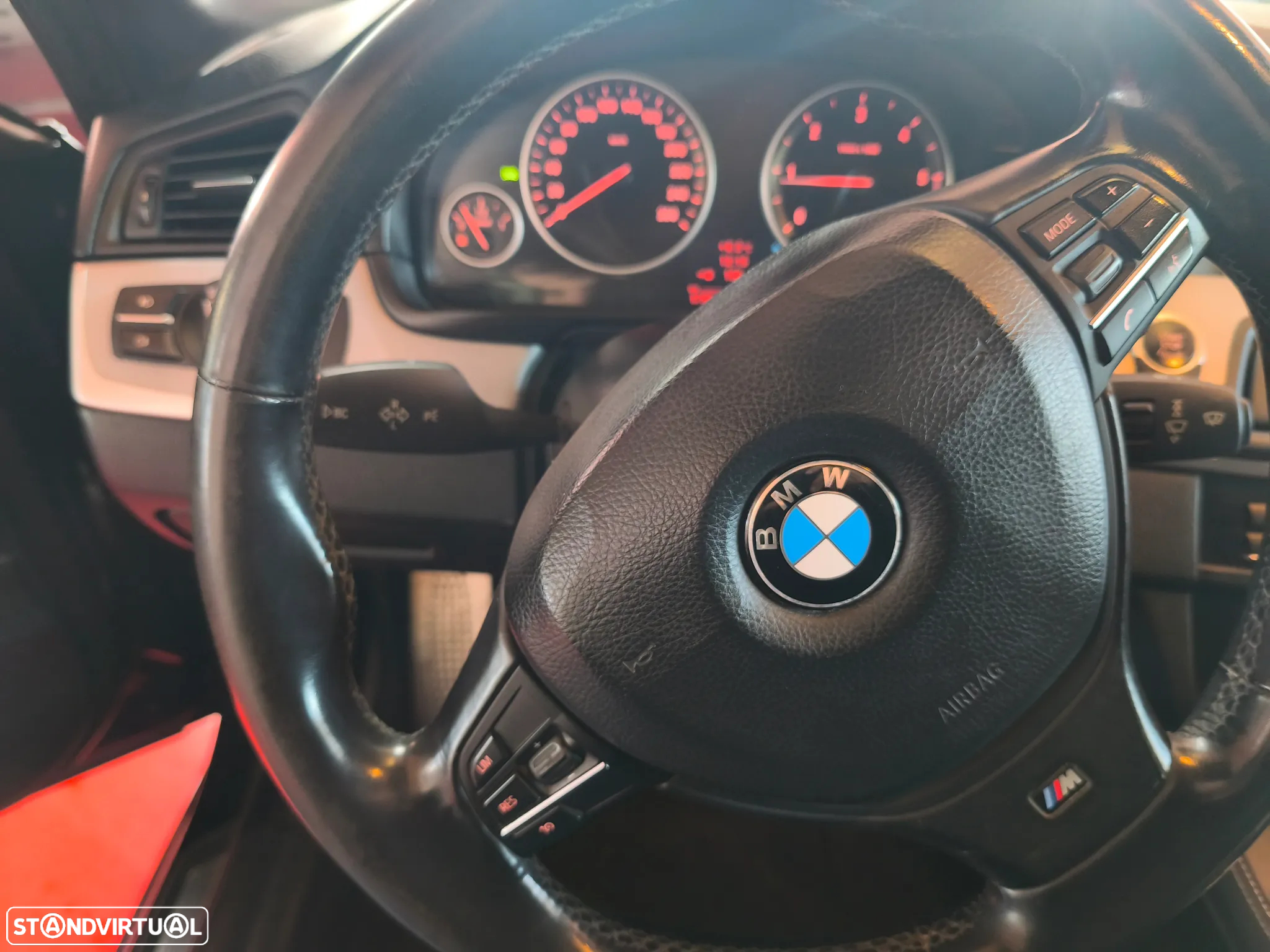 BMW 520 d Pack M - 14