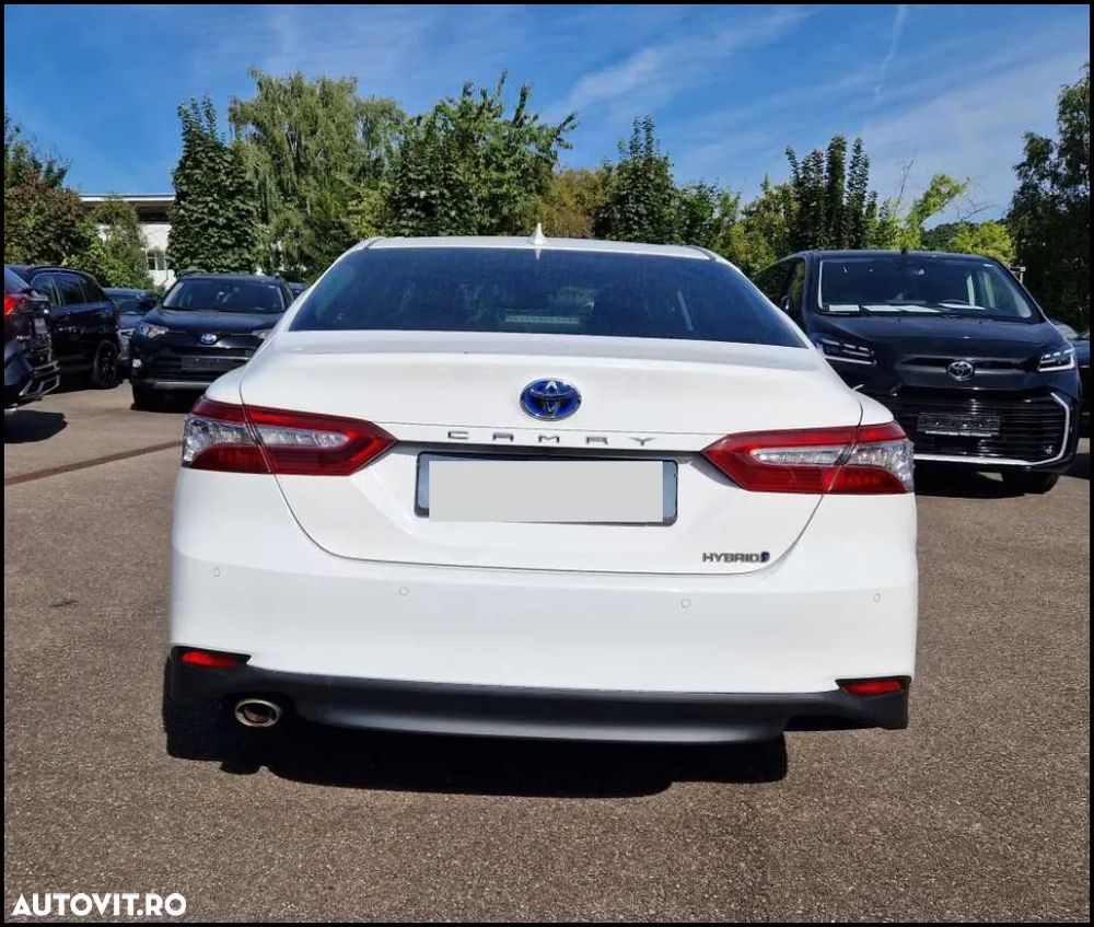 Toyota Camry 2.5 Hybrid Dynamic - 10