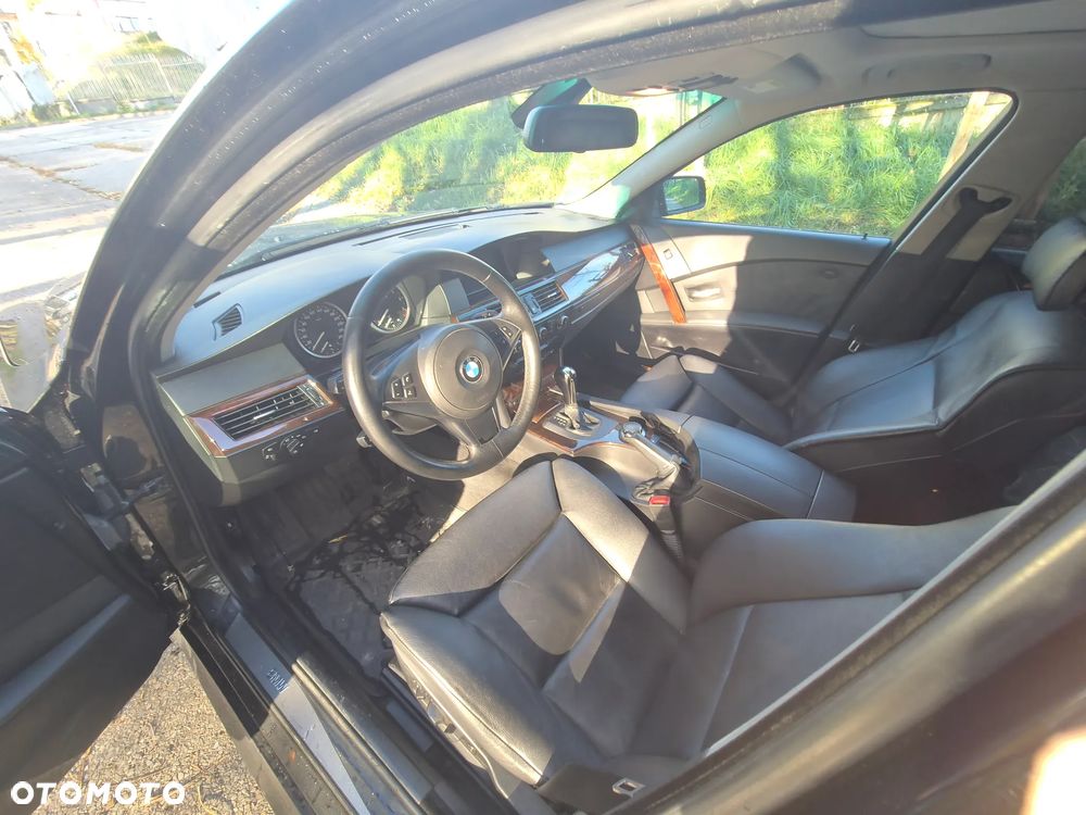 BMW 5 Series 2006 photo 4