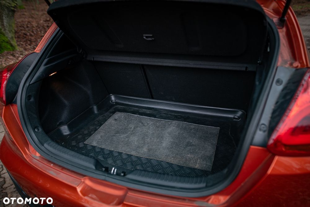 Kia ProCeed 1.6 GDI L DCT - 17