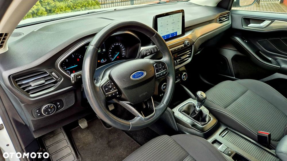 Ford Focus 1.5 EcoBlue STart-Stopp-System TITANIUM - 19