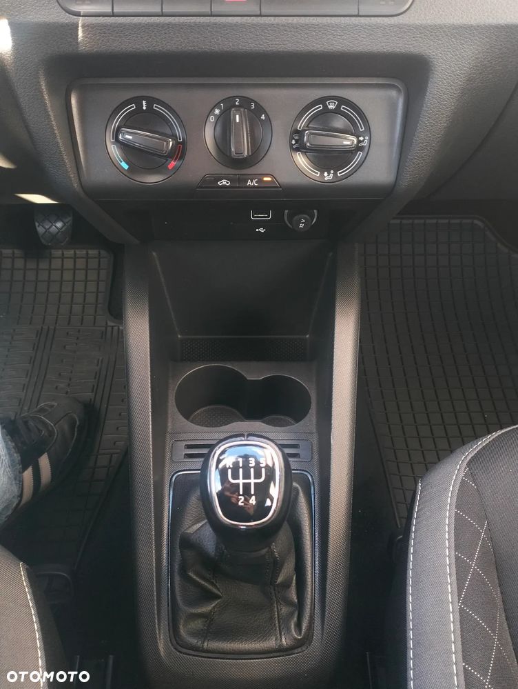 Skoda Fabia 1.0 TSI Ambition - 38
