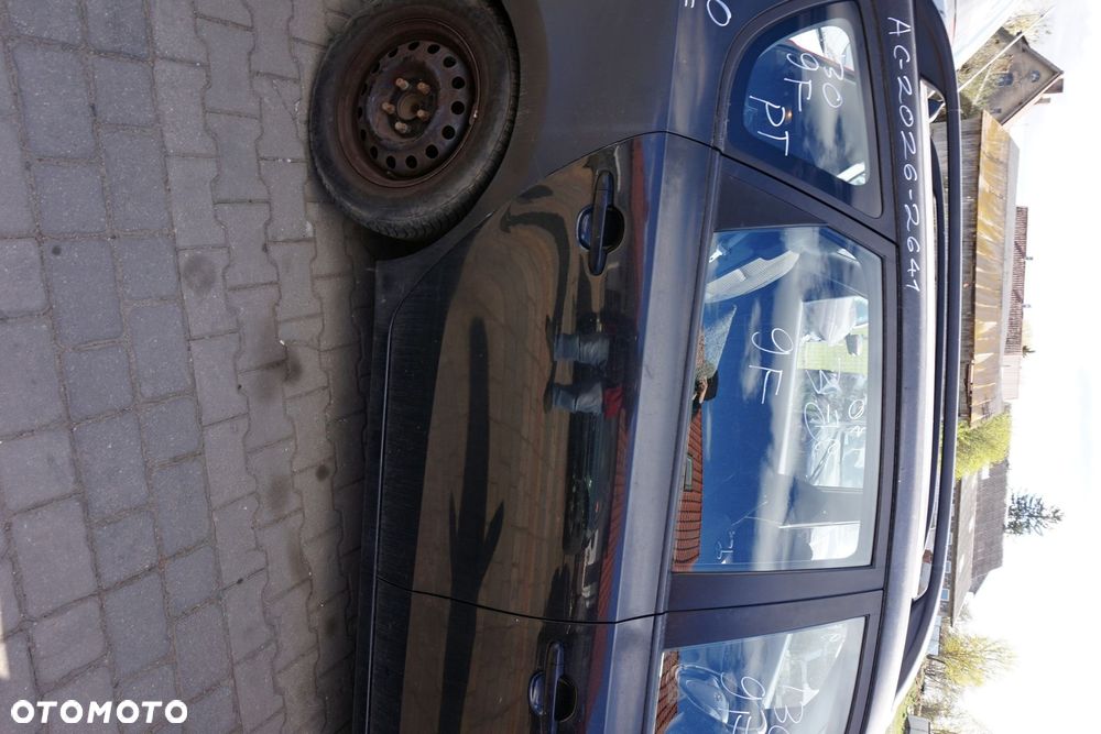 DRZWI TYLNE PRAWE I30 I KOMBI 9F  SZARY HYUNDAI 2007-2010 - 1