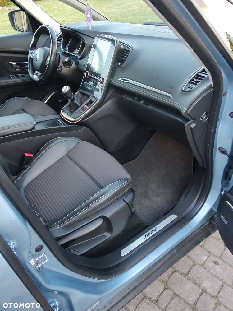 Renault Grand Scenic BLUE dCi 120 BOSE EDITION - 11