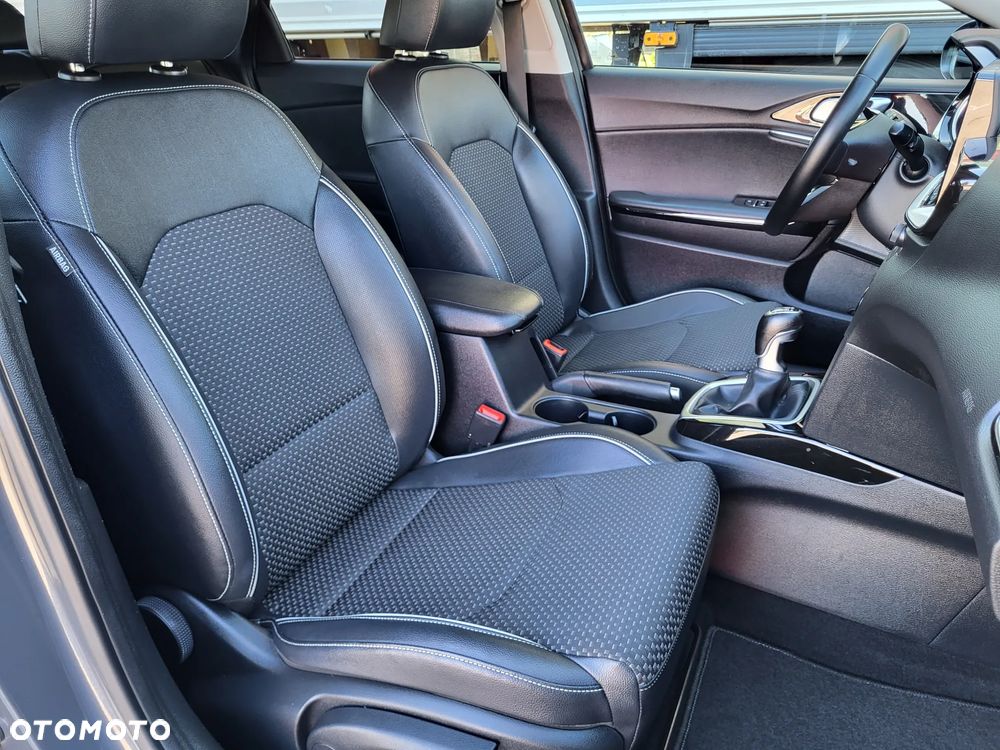 Kia Ceed 1.6 CRDi Edition 7 - 33