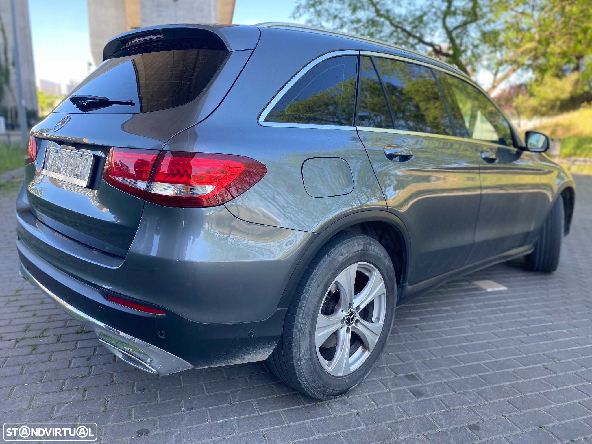 Mercedes-Benz GLC 220 d 4Matic 9G-TRONIC Exclusive - 3