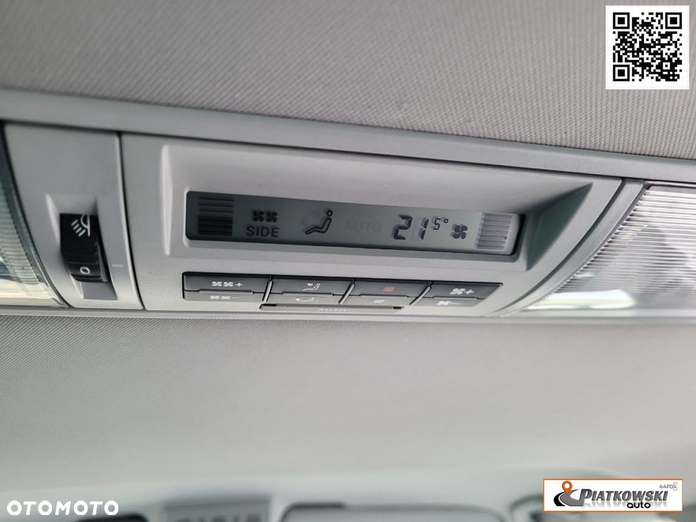 Volkswagen Multivan - 34