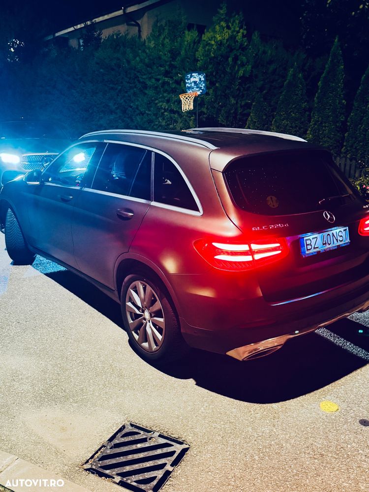 Mercedes-Benz GLC 220 d 4MATIC - 9