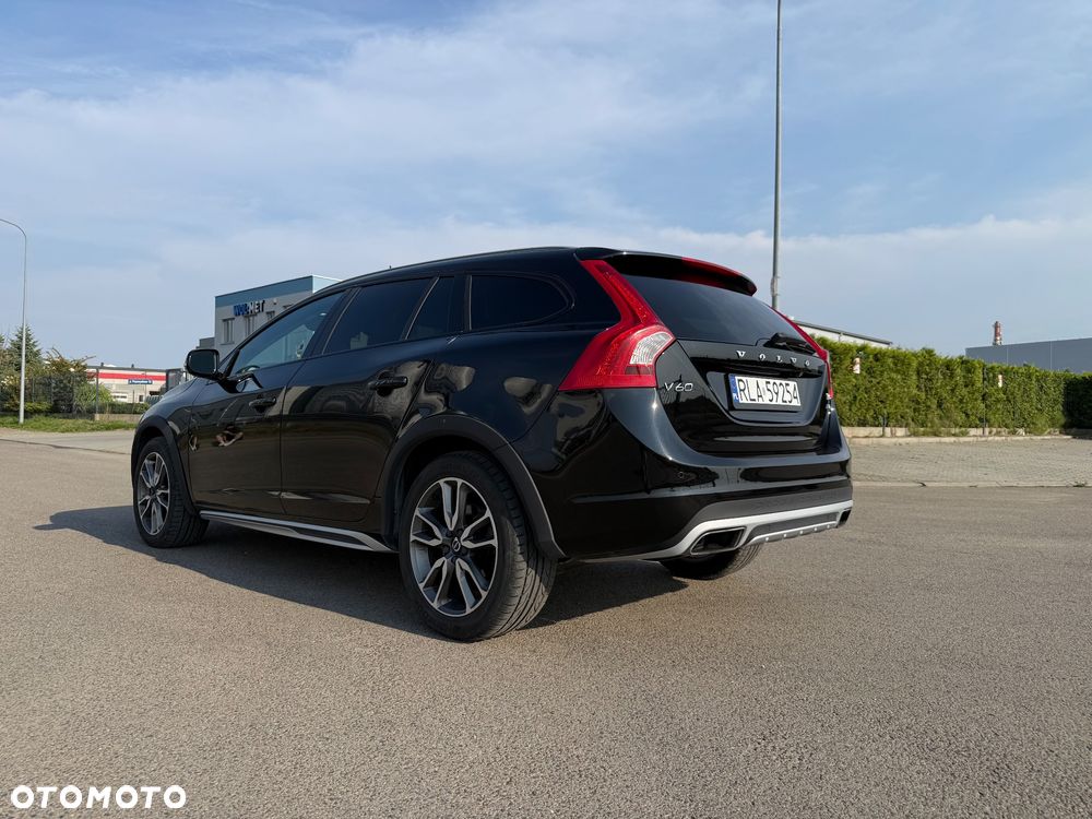 Volvo V60 Cross Country - 7