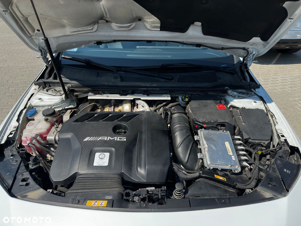 Mercedes-Benz CLA AMG 45 4Matic 7G-DCT - 18